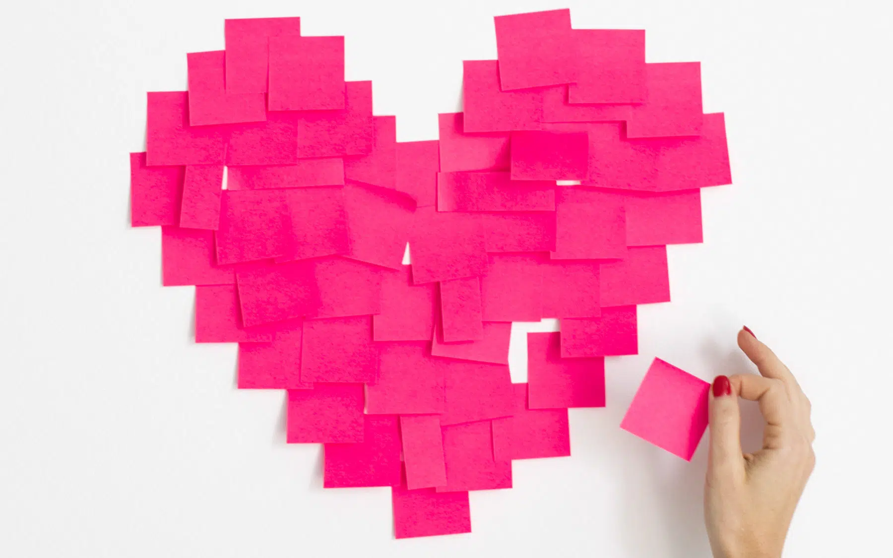 Post-it note hearts. My new bestie: bumble bff. image via Social Squares. Scotch and the Fox